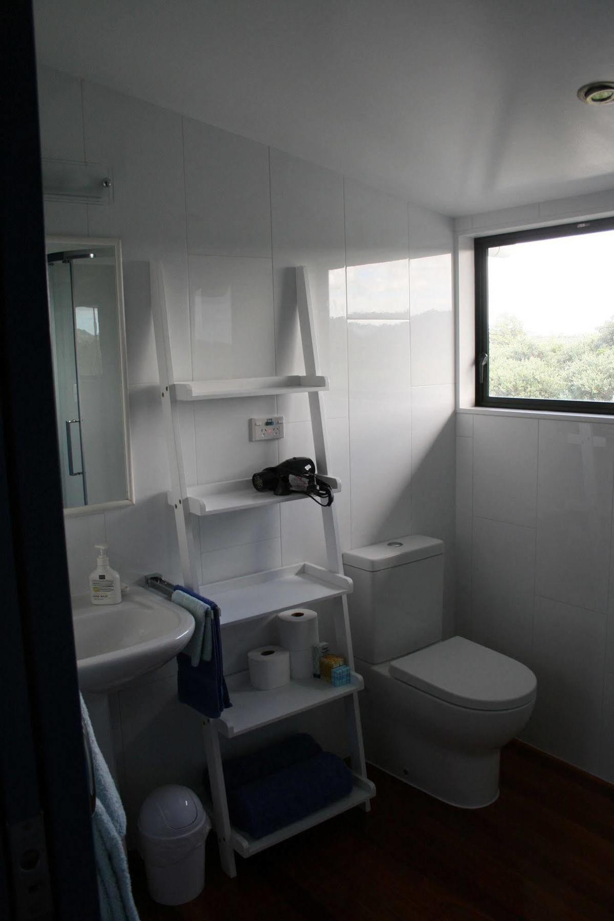 The Lighthouse Lookout Bed & Breakfast Tutukaka Ngoại thất bức ảnh